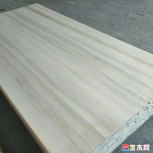 桐木拼板,杨木拼板,梓木拼板,白椿木拼板,红橡拼板,碳化杨木,等产品